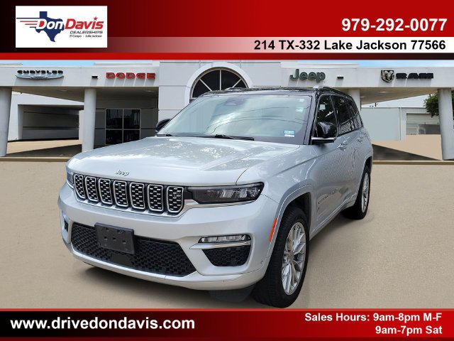 2022 Jeep Grand Cherokee Summit